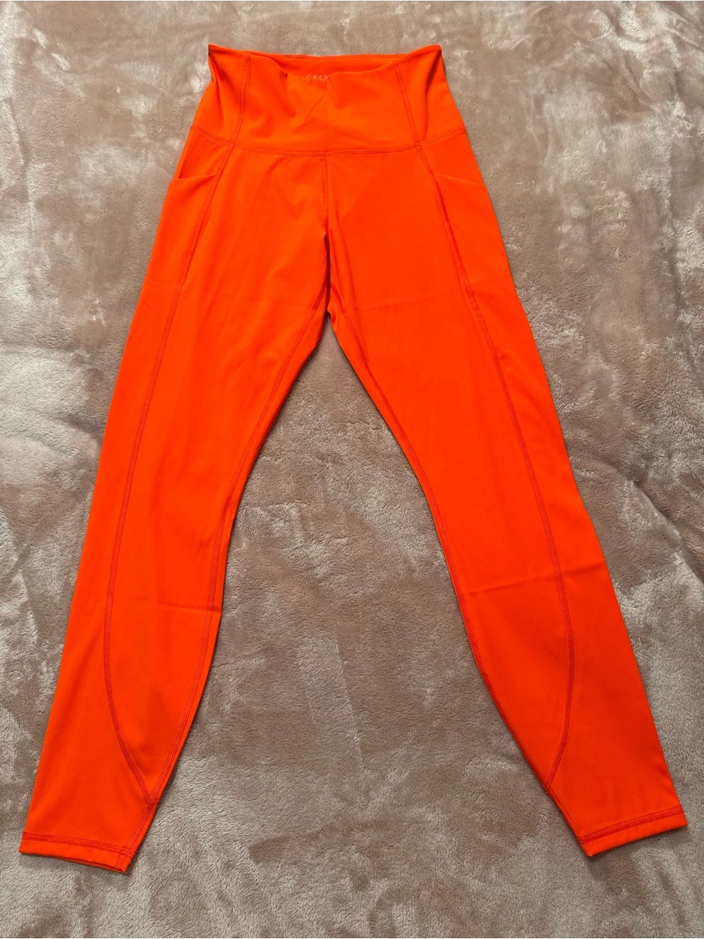 NWT Greyson Soleil High Rise Leggings, Poppy, Size Small